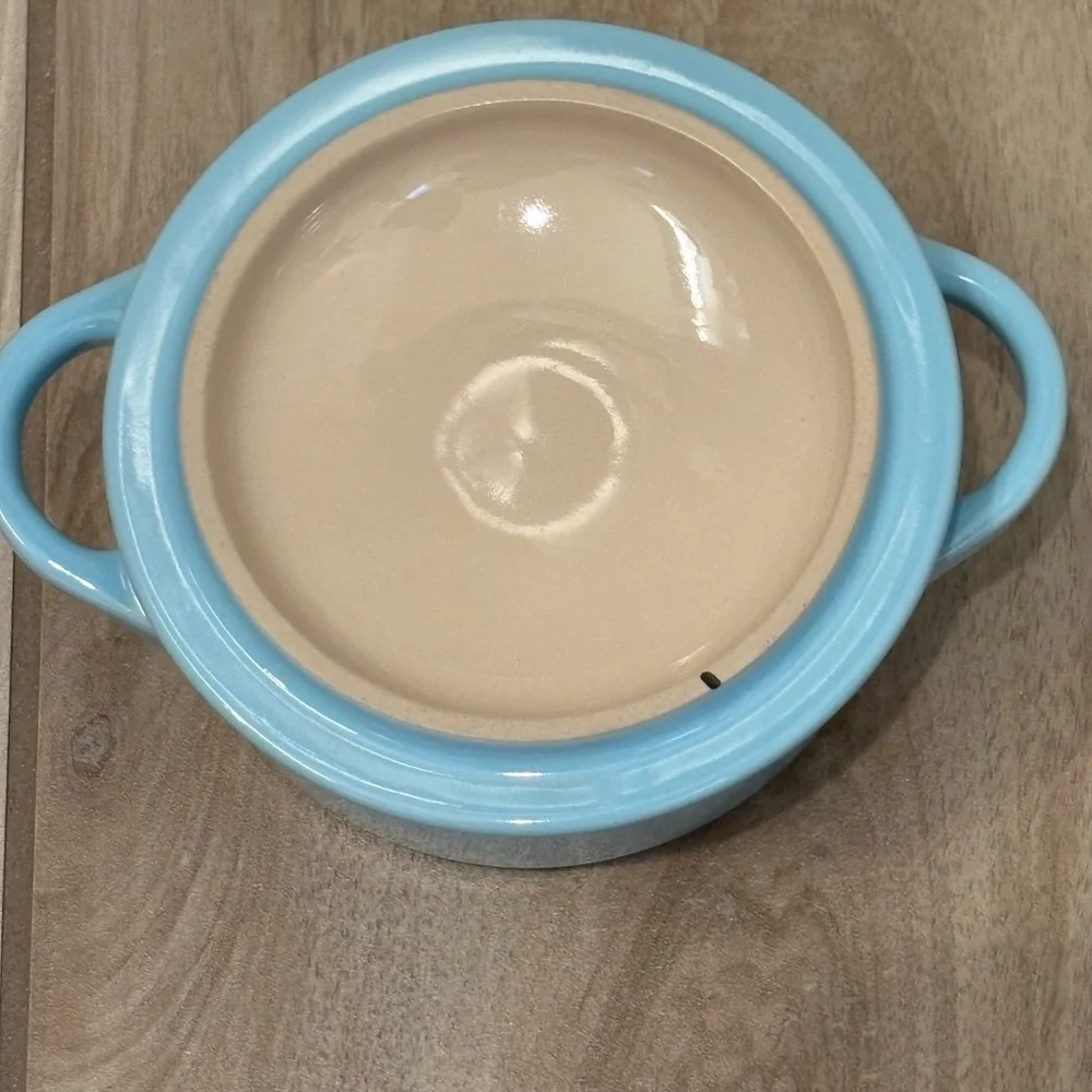 Le Creuset discover charm